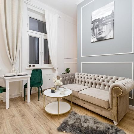 Niron Apartament Dom Z Papieru Sztokholm Пила Екстериор снимка
